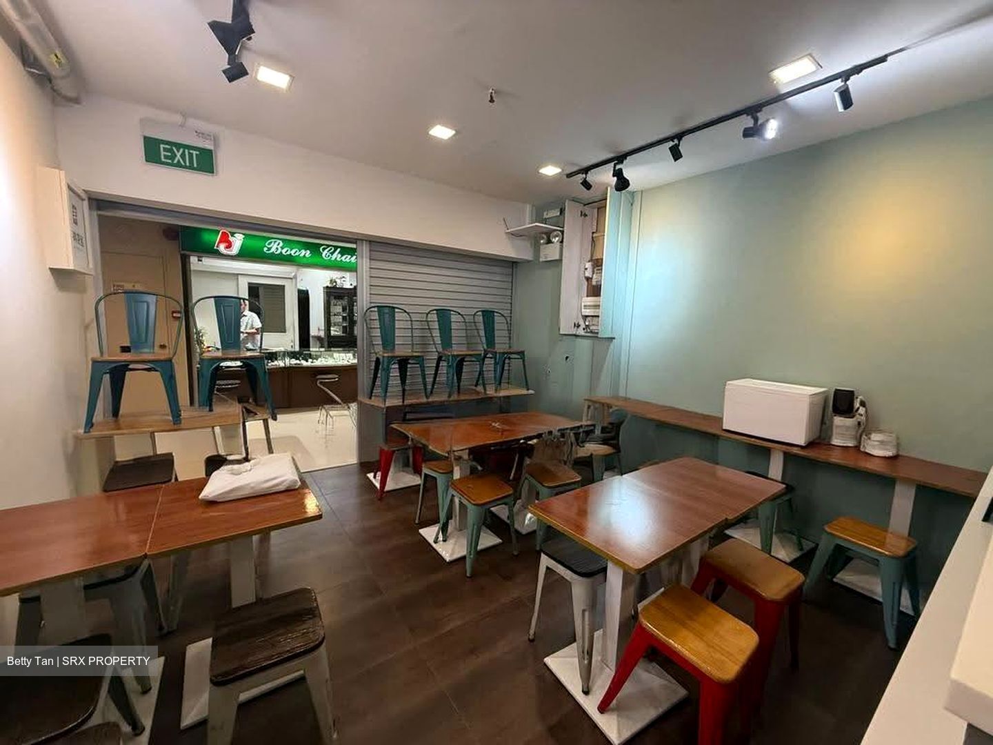 Lucky Plaza (D9), Shop House #636777361